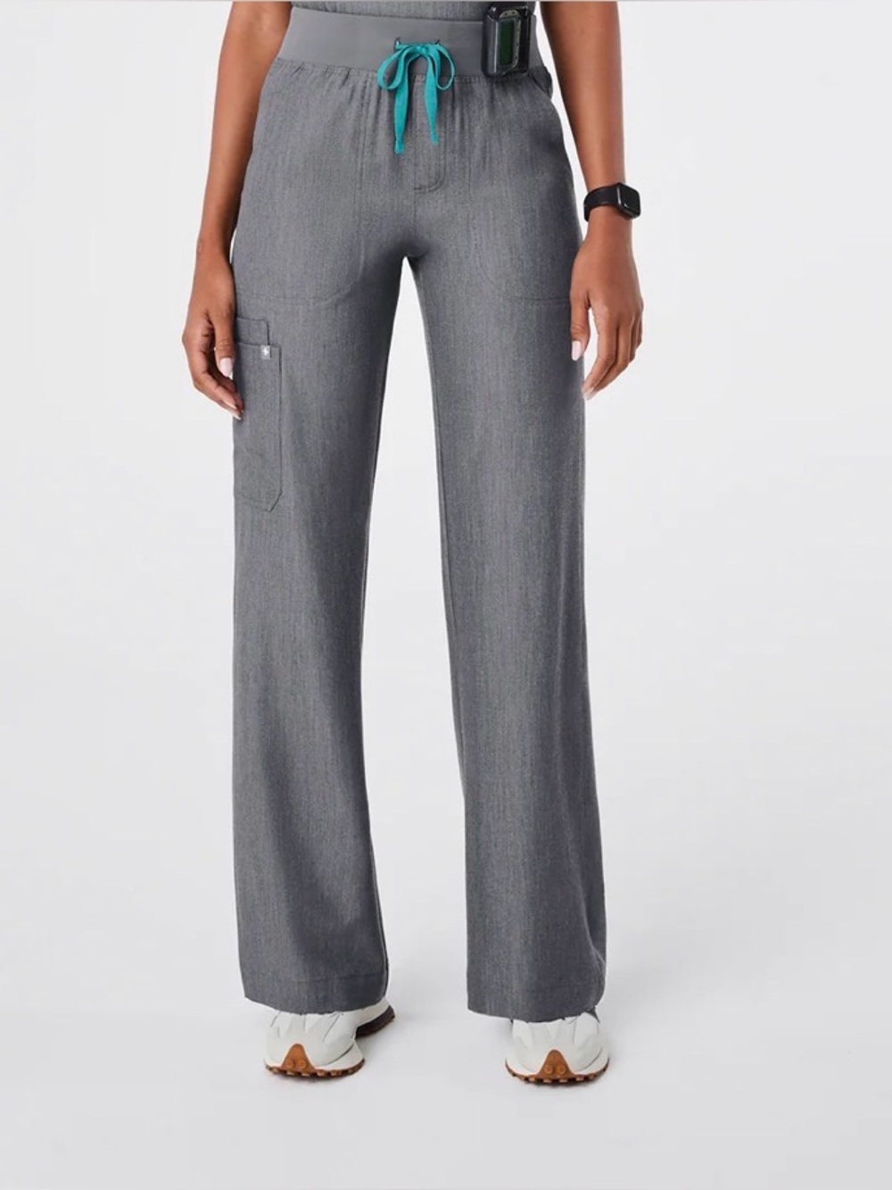 Figs Gray Women’s Scrub Pants from the Technical Collection